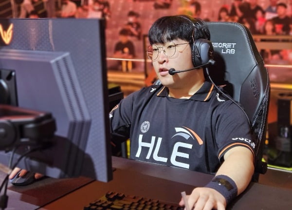 布里奇斯三分命中，尼克斯三节末轰出10-0反超比分