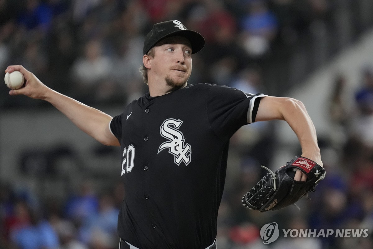 巴雷特由于生病，赛前决定是否出战对阵尼克斯