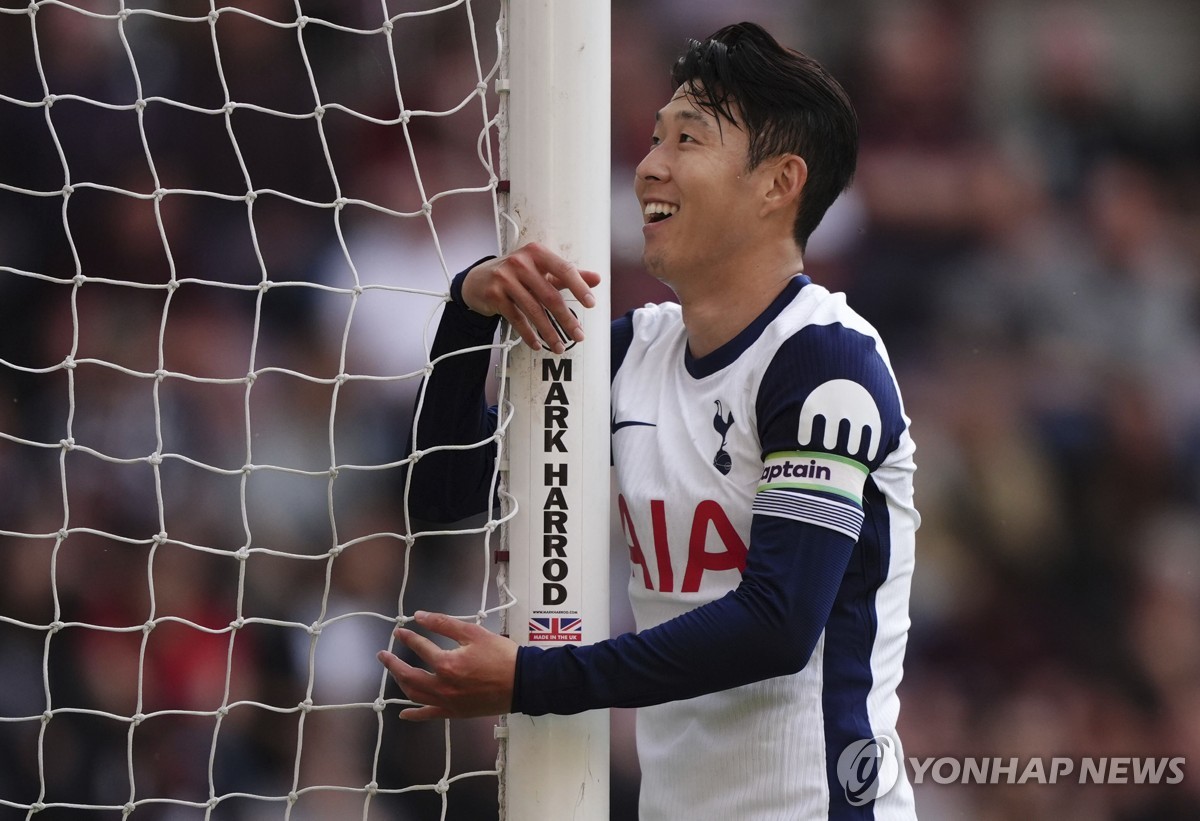 ⚽欧冠半场：德凯特拉雷独造四球，雷特吉双响，亚特兰大作客暂4-1领先年轻人