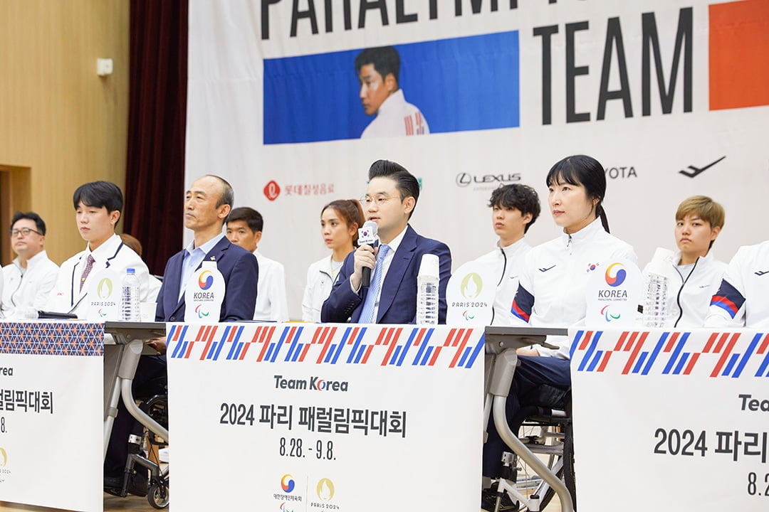 恒大足校：U14小将江承恩被赫塔费球探邀请参加试训